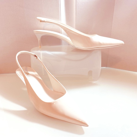 Zara White Slingback low Heels Pointed Toe Faux Patent leather EU40 US9M - Picture 2 of 11